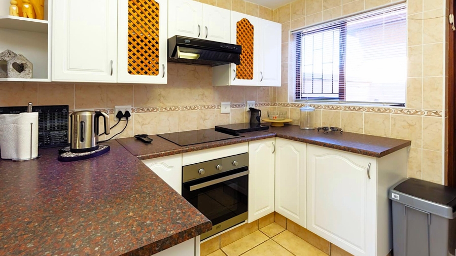 3 Bedroom Property for Sale in Island View Western Cape